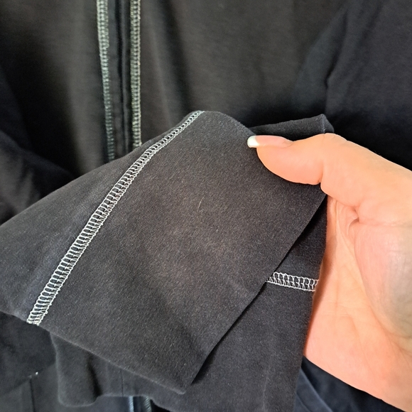 Zip up hoodie - Picture 6 of 7